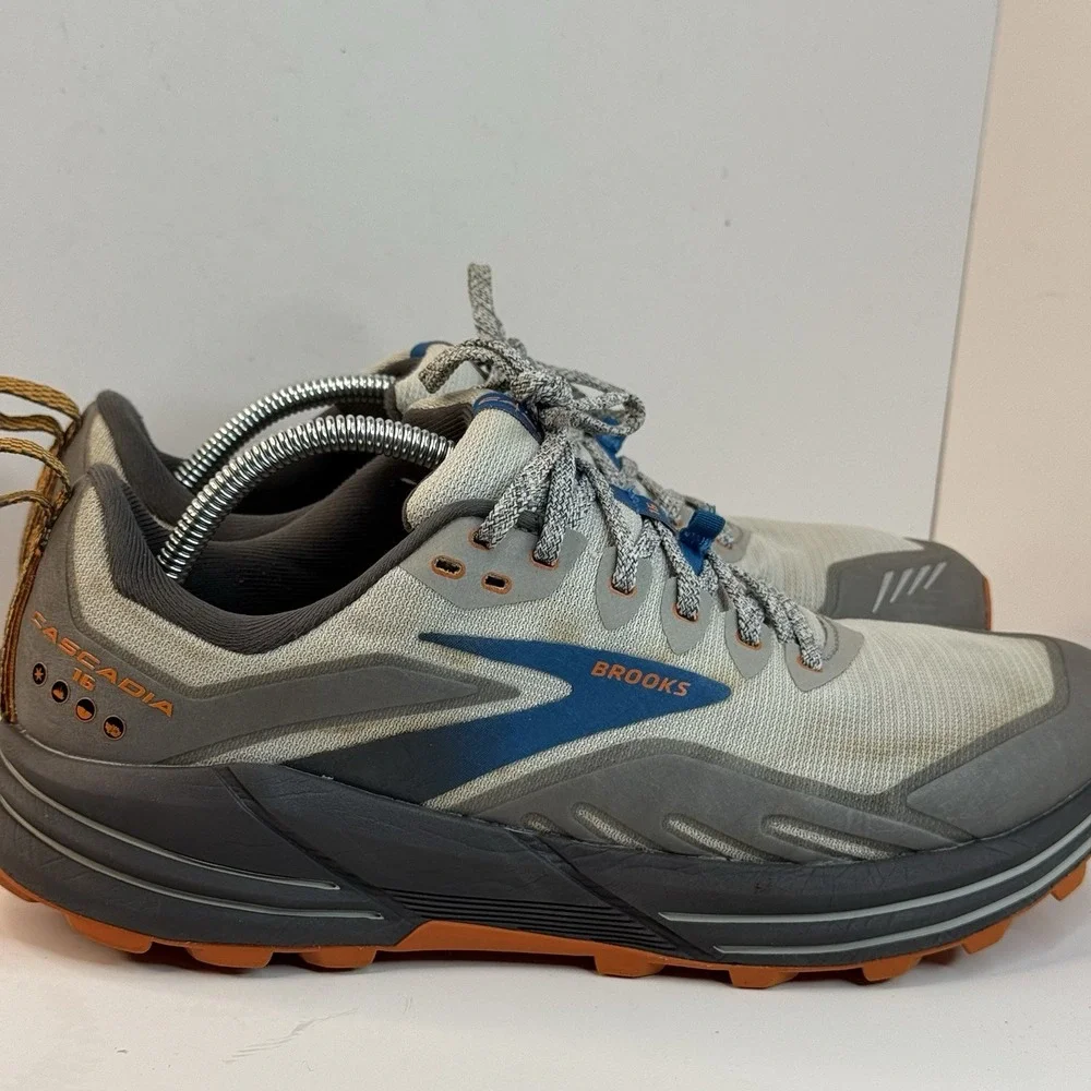 Brooks Cascadia 16 Men's Trail Running Shoes Wide 2E Oyster Mushroom/Orange